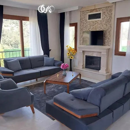 Villa Erce Elegant Family With Pool Akyaka